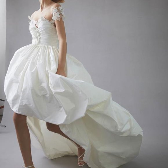 Oscar de la Renta Spring 2022 Look 7 - Picture 1 of 11